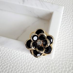 Black flower ring